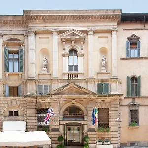 4* Hotell Accademia