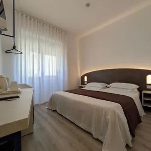 Hotel Piccolo, Verona