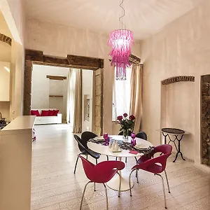 Hotel Truly, Verona